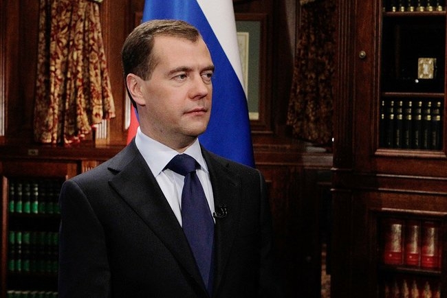 <p>Премьер-министр Дмитрий Медведев подписал распоряжение, согласно которому в текущем году размер субсидий из федерального бюджета на оказание высокотехнологичной медицинской помощи составит три миллиарда рублей.</p>