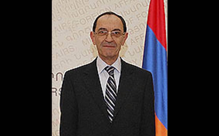 <p>О том, что Ереван поддерживает право любых народов на самоопределение заявил заместитель главы МИД Армении Шаварш Кочарян.</p>