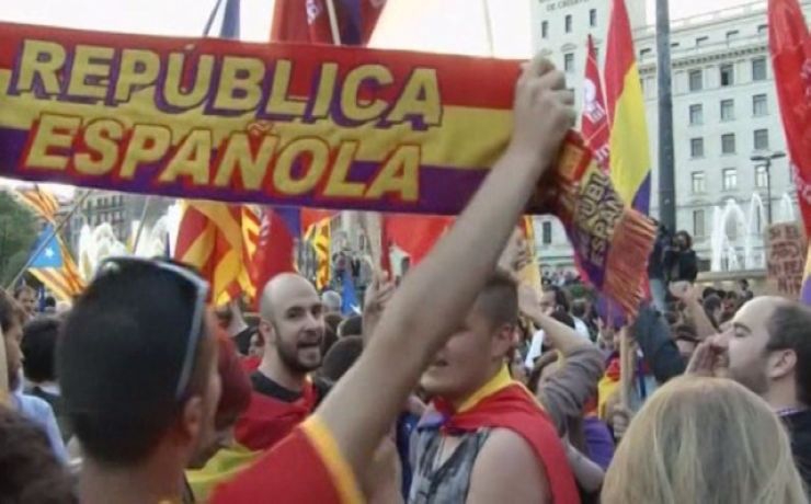 <p>Они выступали под лозунгами «Испания должна стать республиканской», «Вместо Бурбонов – выборы»</p>