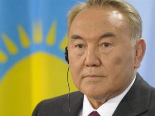 <p>Президент Казахстана Нурсултан Назарбаев объявил об одностороннем установлении безвизового режима для граждан десяти государств.</p>