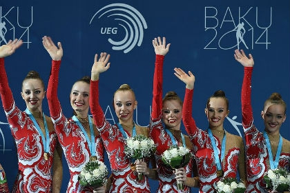 <p>Сборная России, на счету которой восемь золотых наград, одержала победу в общекомандном зачете на чемпионате Европы по художественной гимнастике.</p>
