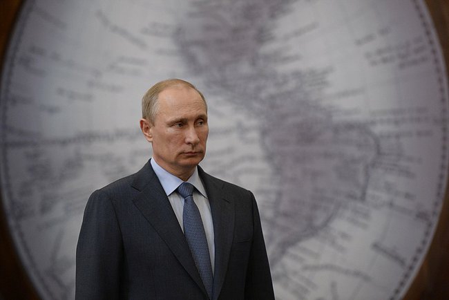 <p>Президент России Владимир Путин считает недопустимой ситуацию, когда с украинской стороны на территорию России попадают и взрываются боеприпасы.</p>