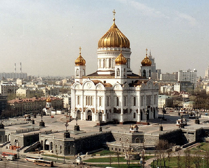 До 14 сентября в Храме Христа Спасителя в Москве будет выставлена для поклонения чудотворная Смоленская икона Богородицы.