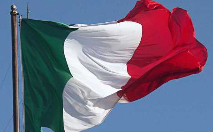 <p>Европейский дипломат заявил, что ему было ясно еще с первых дней, что итальянские власти займут крайнюю позицию</p>