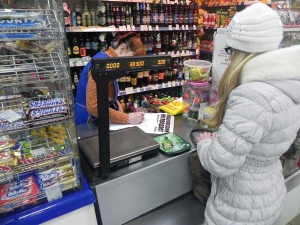 <p>Общественная палата Российской Федерации предлагает отделить в магазинах продажу алкогольной продукции от продуктов питания.</p>