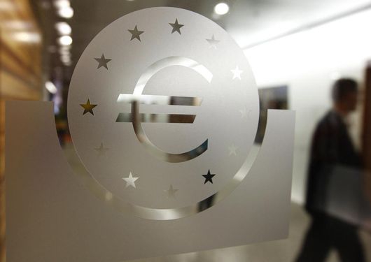 <p>Европейский центральный банк и Европейское банковское управление после проведения проверки на устойчивость и способность преодолеть новый глобальный финансовый кризис объявили, что сразу 25 банков ЕС не смогли пройти этот тест.</p>