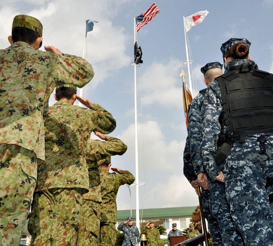 <p>Министерство обороны Японии сообщило о начале крупнейших совместных военных учений «Острый меч», в которых задействованы три рода войск японских сил самообороны и американские военнослужащие.</p>