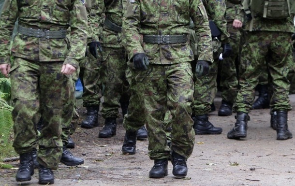 <p>В Эстонии начались штабные учения сил быстрого реагирования НАТО Trident Juncture, в которых примут участие почти полторы тысячи военнослужащих и гражданских специалистов из 20 стран-членов альянса.</p>
