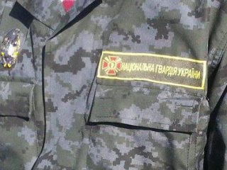 <p>Министр внутренних дел Украины Арсен Аваков заявил, что Национальная гвардия в ближайшие дни получит новые виды вооружения, в том числе снайперские комплексы.</p>