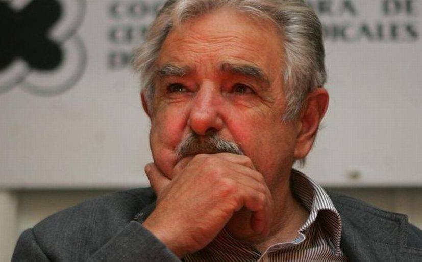 <p>Президент Уругвая Хосе Мухика заявил о наличии у него доказательств невиновности шести бывших узников спецтюрьмы Гуантанамо, нашедших убежище в Уругвае.</p>