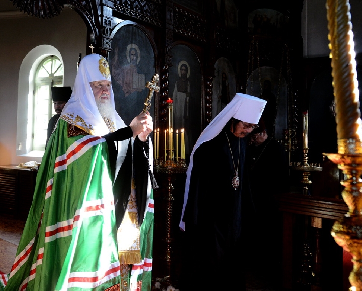 Предстоятелем Русской Православной Церкви посещены могилы соотечественников в Хакодате 