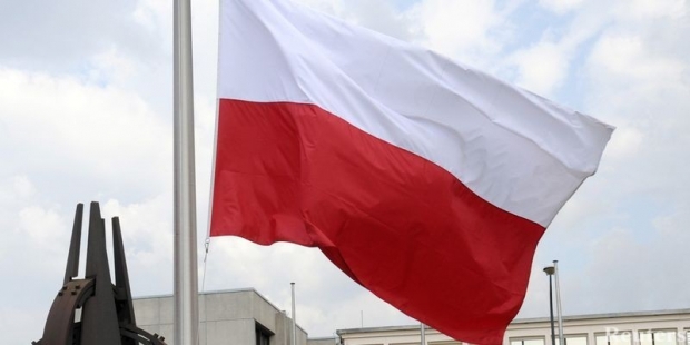 <p>Руководство Польши приняло решение о начале операции по эвакуации этнических поляков с территории Донбасса.</p>