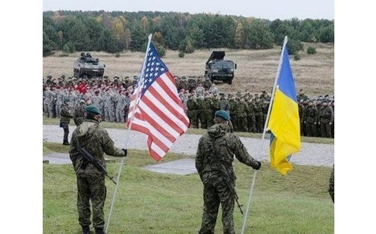 <p>Первый заместитель Пенгатона Эштон Картер, заявил, что намерен всерьез рассмотреть вопрос о поставках летального оружия украинской армии.</p>