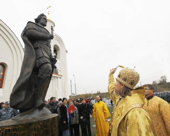В городке ОМОНа совершён чин освящения храма Димитрия Донского 