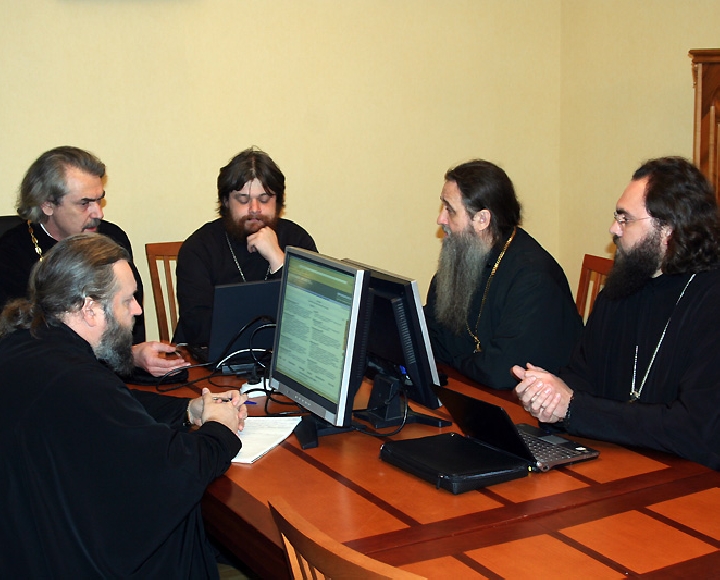 Совет занимается проверкой православной литературы на ее соответствие православной культуре и традициям.